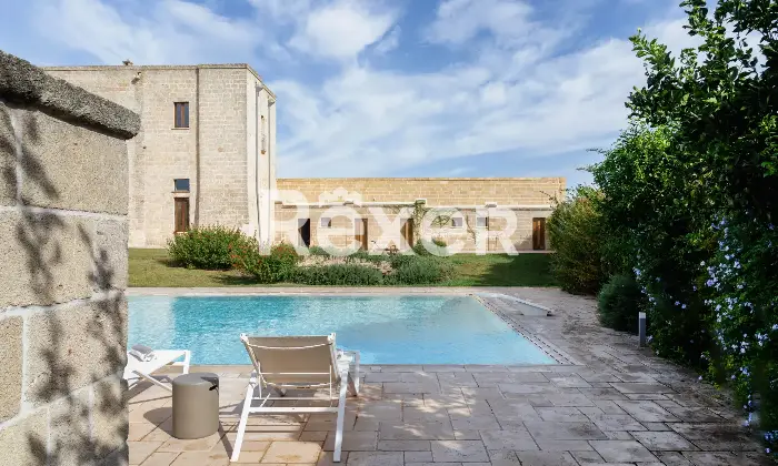 Rexer-Carovigno-Masseria-con-corte-interna-ed-esterna-e-piscina-Altro