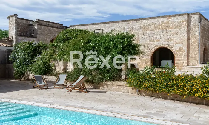 Rexer-Carovigno-Masseria-con-corte-interna-ed-esterna-e-piscina-Altro