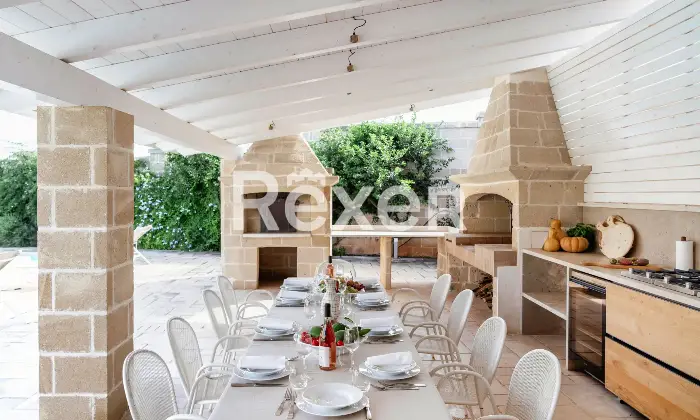Rexer-Carovigno-Masseria-con-corte-interna-ed-esterna-e-piscina-Altro