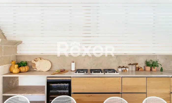 Rexer-Carovigno-Masseria-con-corte-interna-ed-esterna-e-piscina-Altro