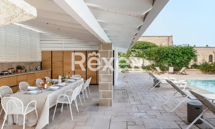 Rexer-Carovigno-Masseria-con-corte-interna-ed-esterna-e-piscina-Altro