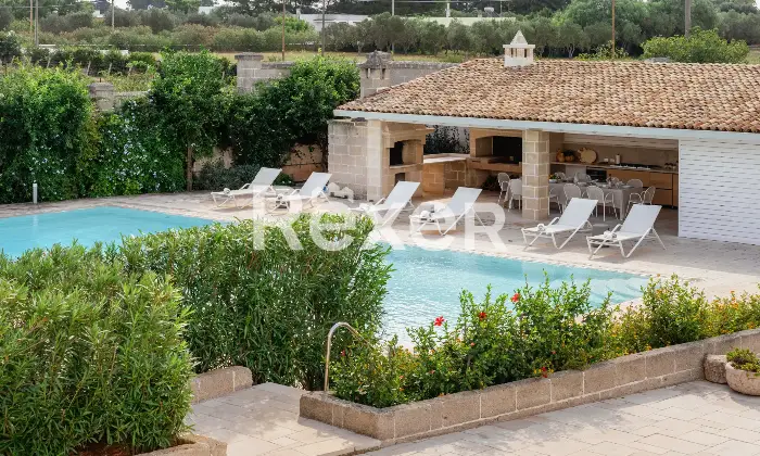 Rexer-Carovigno-Masseria-con-corte-interna-ed-esterna-e-piscina-Altro