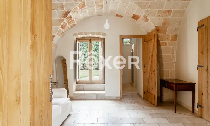 Rexer-Carovigno-Masseria-con-corte-interna-ed-esterna-e-piscina-Altro