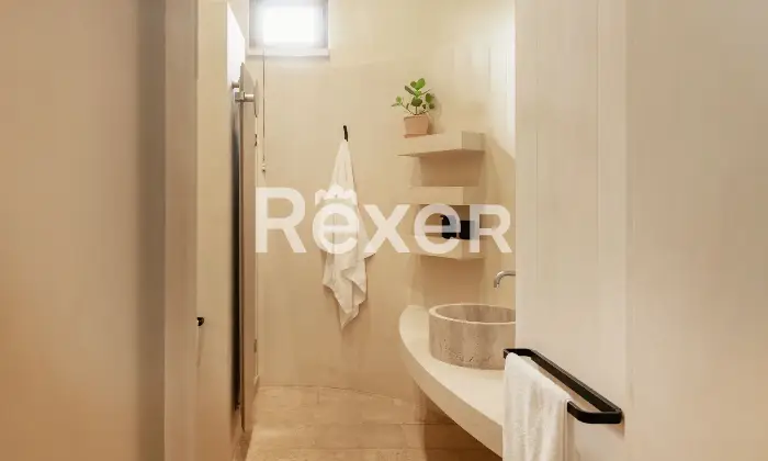 Rexer-Carovigno-Masseria-con-corte-interna-ed-esterna-e-piscina-Altro