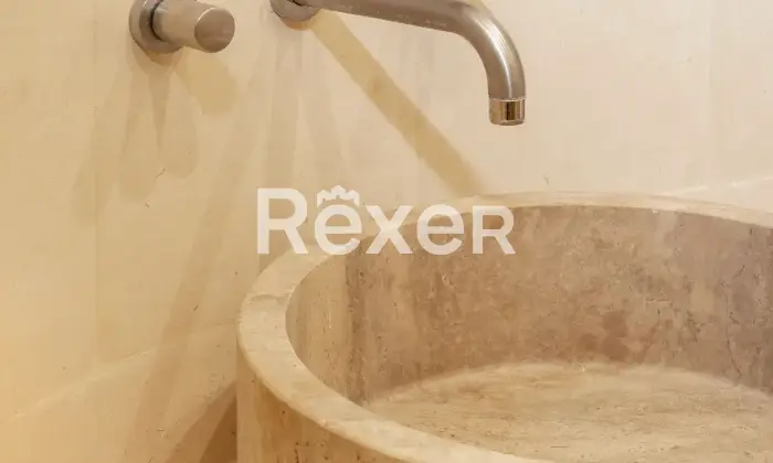 Rexer-Carovigno-Masseria-con-corte-interna-ed-esterna-e-piscina-Altro