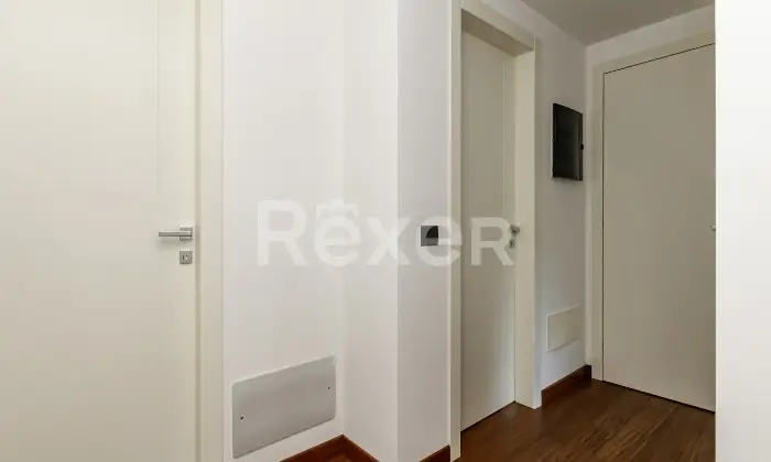 Rexer-Vedano-al-Lambro-Appartamento-di-mq-oltre-a-cantina-e-n-autorimesse-singole-Altro
