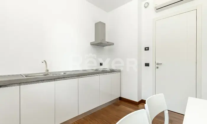 Rexer-Vedano-al-Lambro-Appartamento-di-mq-oltre-a-cantina-e-n-autorimesse-singole-Altro