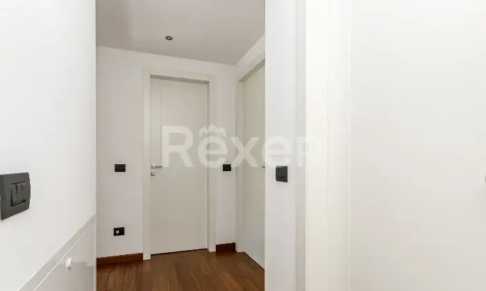 Rexer-Vedano-al-Lambro-Appartamento-di-mq-oltre-a-cantina-e-n-autorimesse-singole-Altro
