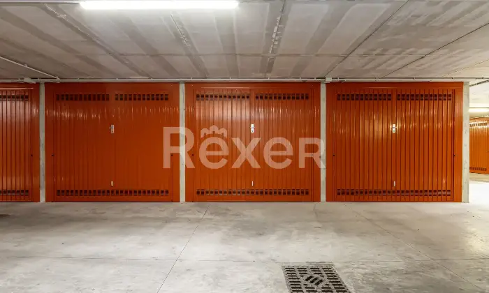 Rexer-Vedano-al-Lambro-Appartamento-di-mq-oltre-a-cantina-e-n-autorimesse-singole-Altro