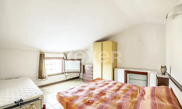 Rexer-Lusiana-Conco-Palazzina-con-Tre-Appartamenti-Indipendenti-Lusiana-Conco-VI-Altro