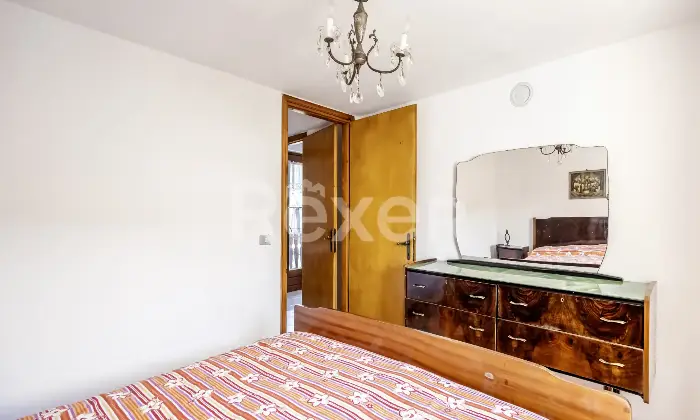 Rexer-Lusiana-Conco-Palazzina-con-Tre-Appartamenti-Indipendenti-Lusiana-Conco-VI-Altro