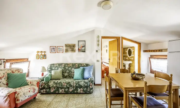 Rexer-Lusiana-Conco-Palazzina-con-Tre-Appartamenti-Indipendenti-Lusiana-Conco-VI-Altro