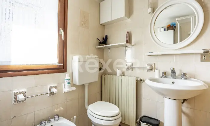 Rexer-Lusiana-Conco-Palazzina-con-Tre-Appartamenti-Indipendenti-Lusiana-Conco-VI-Altro