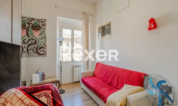 Rexer-Roma-Luminoso-monolocale-piano-alto-Altro