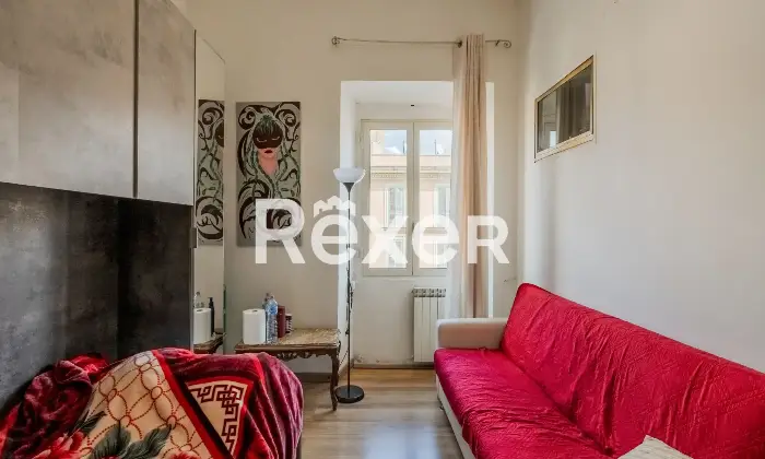 Rexer-Roma-Luminoso-monolocale-piano-alto-Altro