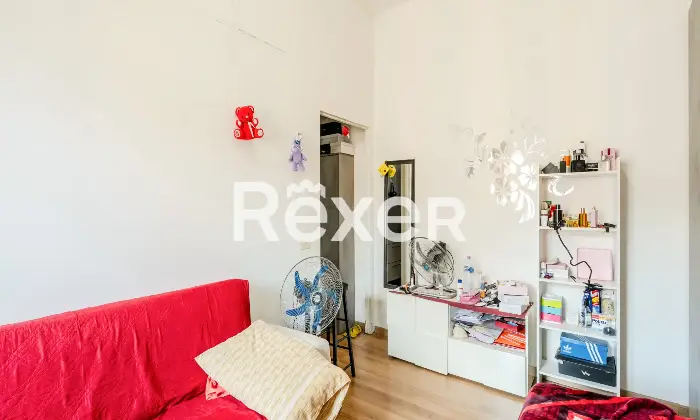 Rexer-Roma-Luminoso-monolocale-piano-alto-Altro