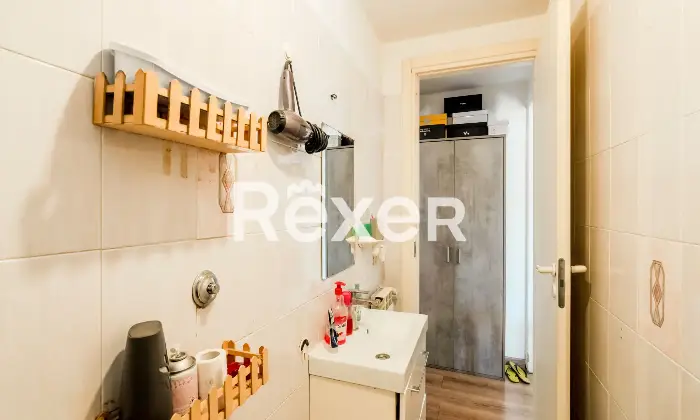 Rexer-Roma-Luminoso-monolocale-piano-alto-Altro