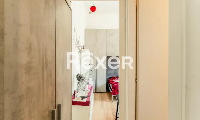 Rexer-Roma-Luminoso-monolocale-piano-alto-Altro