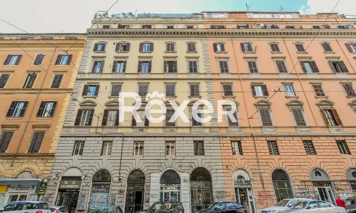 Rexer-Roma-Luminoso-monolocale-piano-alto-Altro