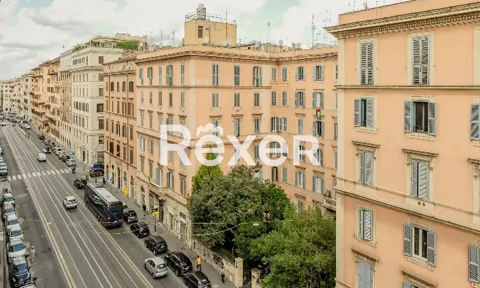 Rexer-Roma-Luminoso-monolocale-piano-alto-Altro