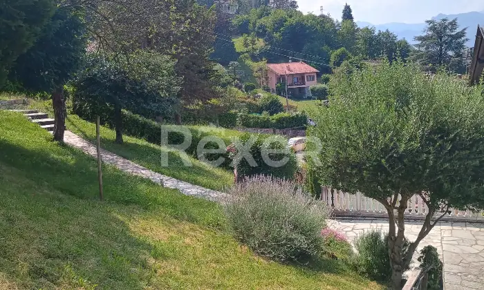 Rexer-MENAGGIO-Villa-bifamiliare-vista-lago-con-giardino-Altro