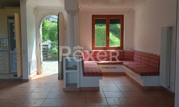 Rexer-MENAGGIO-Vista-lago-appartamenti-con-giardino-e-posti-auto-Altro