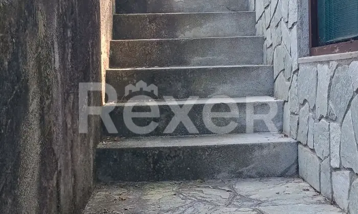 Rexer-MENAGGIO-Vista-lago-appartamenti-con-giardino-e-posti-auto-Altro