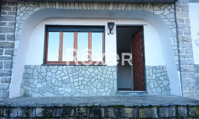 Rexer-MENAGGIO-Vista-lago-appartamenti-con-giardino-e-posti-auto-Altro