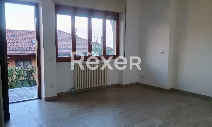 Rexer-MENAGGIO-Vista-lago-appartamenti-con-giardino-e-posti-auto-Altro