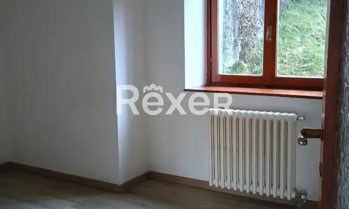 Rexer-MENAGGIO-Vista-lago-appartamenti-con-giardino-e-posti-auto-Altro