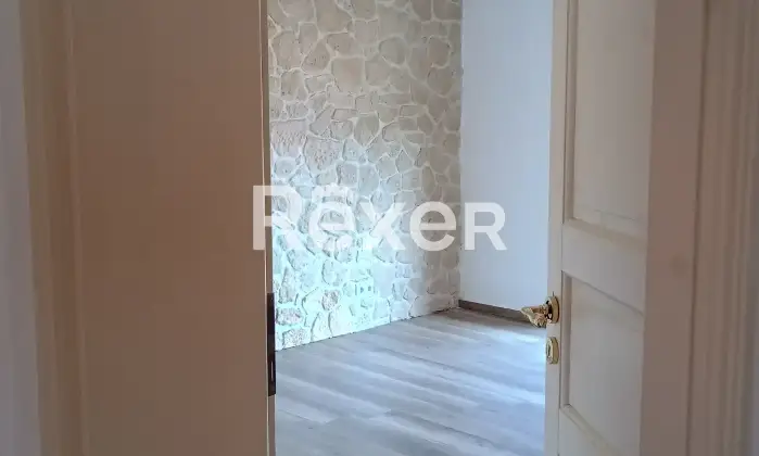 Rexer-MENAGGIO-Vista-lago-appartamenti-con-giardino-e-posti-auto-Altro