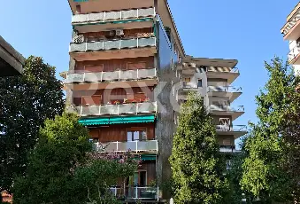 Rexer-Bresso-Bresso-Vendita-di-bilocali-e-trilocale-da-mq-a-mq-circa-affittati-con-regolare-contratto-di-locazione-Possibilit-box-Altro