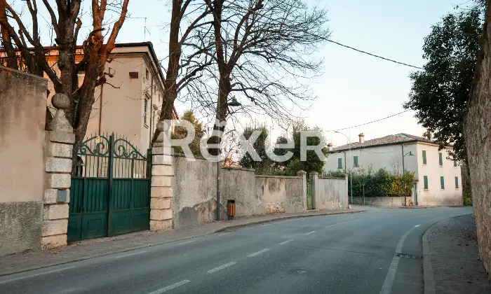 Rexer-Caldiero-Antico-casale-con-rustici-e-ampio-terreno-Altro