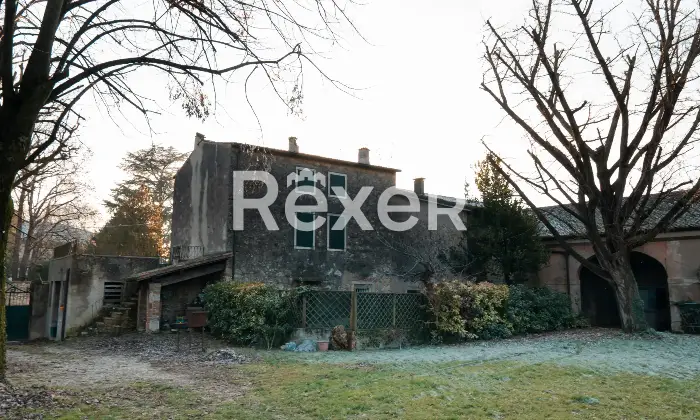 Rexer-Caldiero-Antico-casale-con-rustici-e-ampio-terreno-Altro