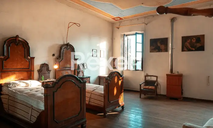 Rexer-Caldiero-Antico-casale-con-rustici-e-ampio-terreno-Altro