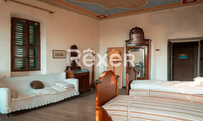 Rexer-Caldiero-Antico-casale-con-rustici-e-ampio-terreno-Altro