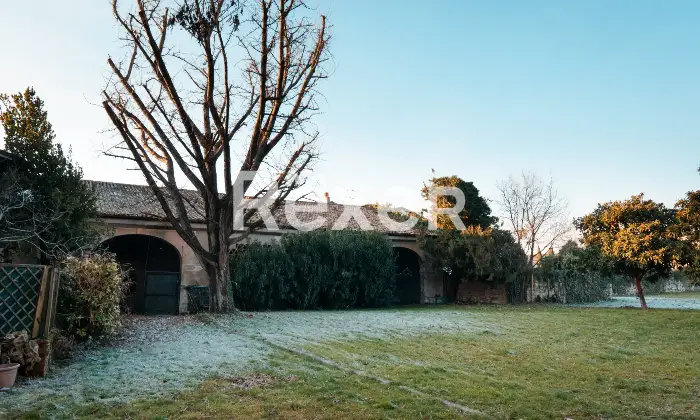 Rexer-Caldiero-Antico-casale-con-rustici-e-ampio-terreno-Altro