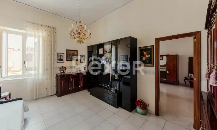 Rexer-SantAntimo-Intero-stabile-con-appartamenti-locati-o-appartamenti-singoli-SantAntimo-NA-Altro