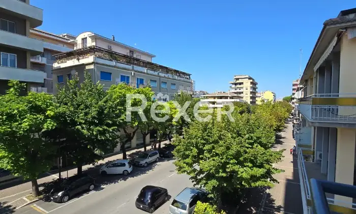 Rexer-Pescara-Trilocale-moderno-in-classe-energetica-A-con-doppi-servizi-e-balconi-Altro