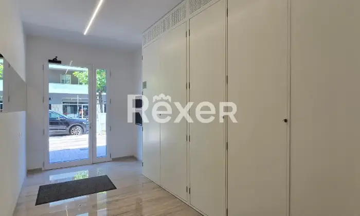 Rexer-Pescara-Trilocale-moderno-in-classe-energetica-A-con-doppi-servizi-e-balconi-Altro