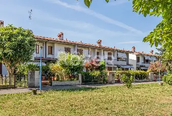 Rexer-Brescia-VILLA-A-SCHIERA-PORZIONE-CENTRALE-Altro