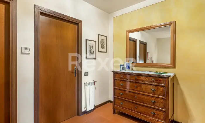 Rexer-Brescia-VILLA-A-SCHIERA-PORZIONE-CENTRALE-Altro