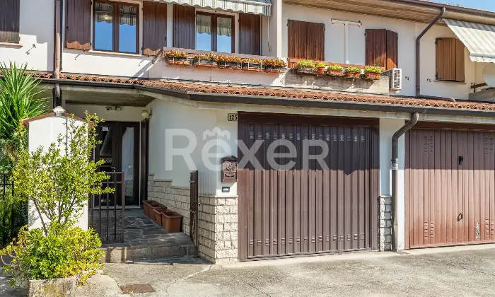 Rexer-Brescia-VILLA-A-SCHIERA-PORZIONE-CENTRALE-Altro