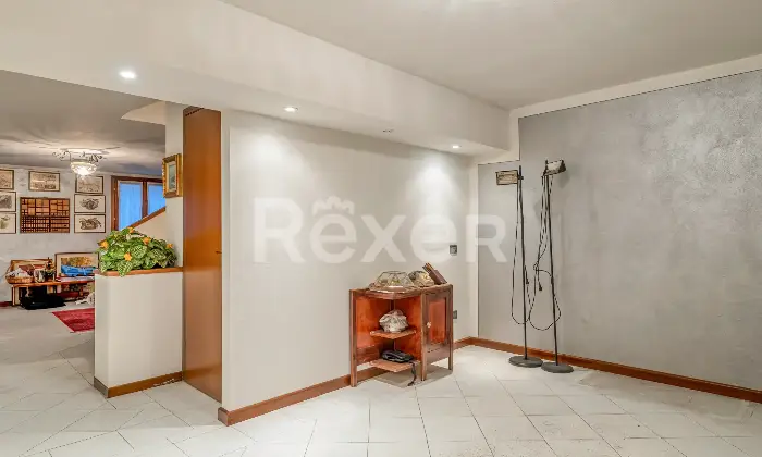 Rexer-Brescia-VILLA-A-SCHIERA-PORZIONE-CENTRALE-Altro