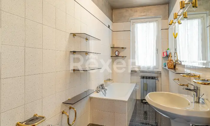 Rexer-Brescia-VILLA-A-SCHIERA-PORZIONE-CENTRALE-Altro