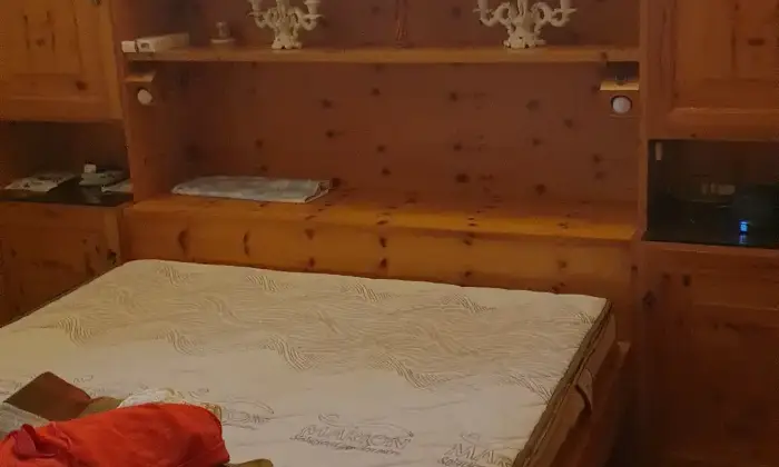 Rexer-Rocchetta-di-Vara-Casa-indipendente-arredata-Rocchetta-di-Vara-SP-Camera-da-letto-matrimoniale