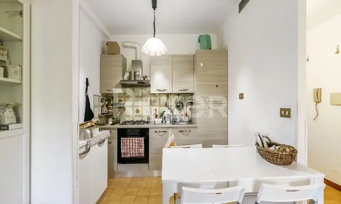 Rexer-Roma-Ampio-Trilocale-con-Balconi-e-Posto-Auto-in-Zona-Nomentana-Altro