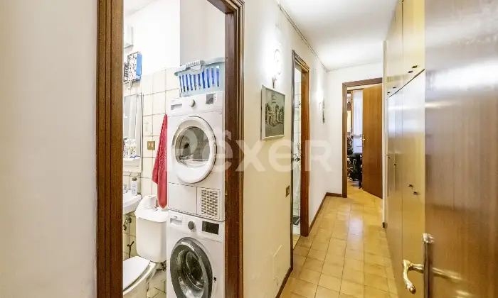 Rexer-Roma-Ampio-Trilocale-con-Balconi-e-Posto-Auto-in-Zona-Nomentana-Altro