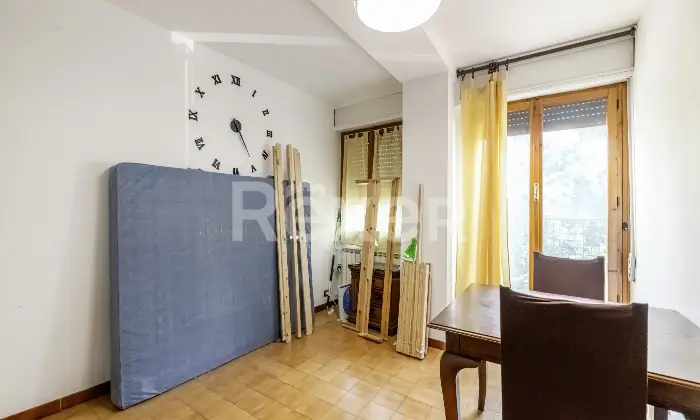 Rexer-Roma-Ampio-Trilocale-con-Balconi-e-Posto-Auto-in-Zona-Nomentana-Altro