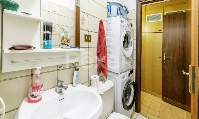 Rexer-Roma-Ampio-Trilocale-con-Balconi-e-Posto-Auto-in-Zona-Nomentana-Altro